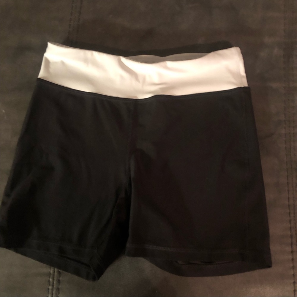 Women’s Athletic Works Shorts Size Medium